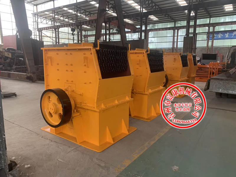 移動(dòng)建筑垃圾破碎站